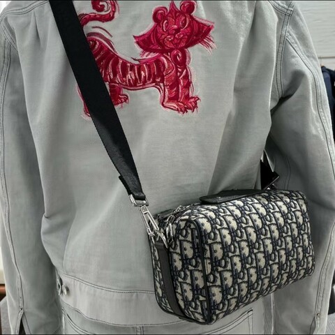 迪奧Dior lingot 22 近全新✨️