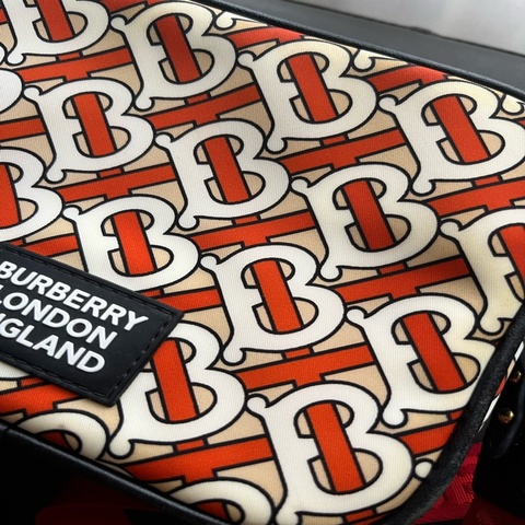 Burberry兒童相機包