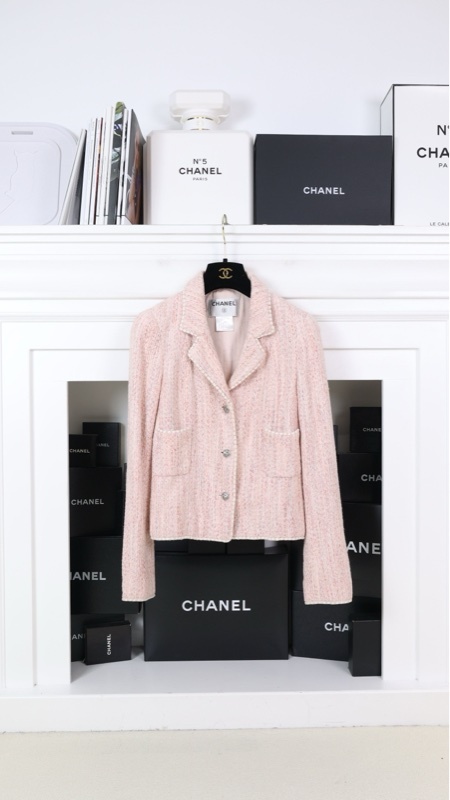 Chanel 05年粉色两口袋西装外套