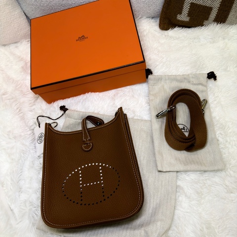 Hermes/ Mini Evelyne/ 棕銀扣/ K刻