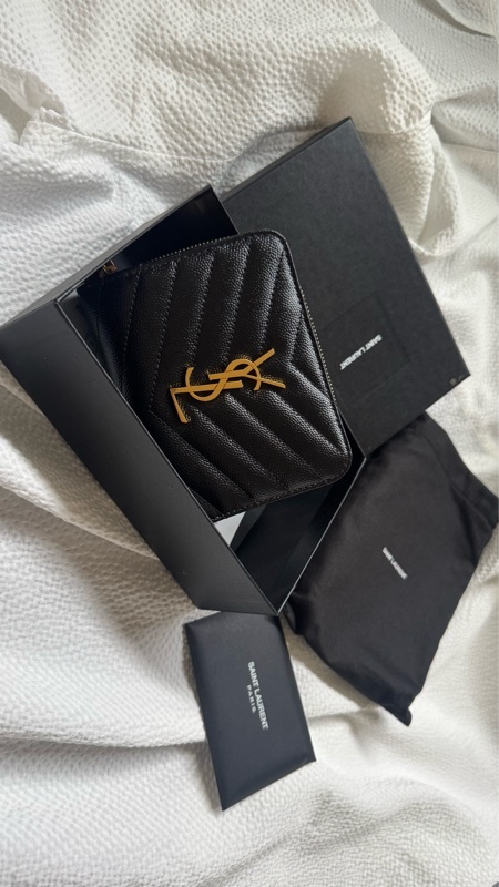 Saint Laurent (YSL) 粒面壓紋皮革小型拉鍊錢包