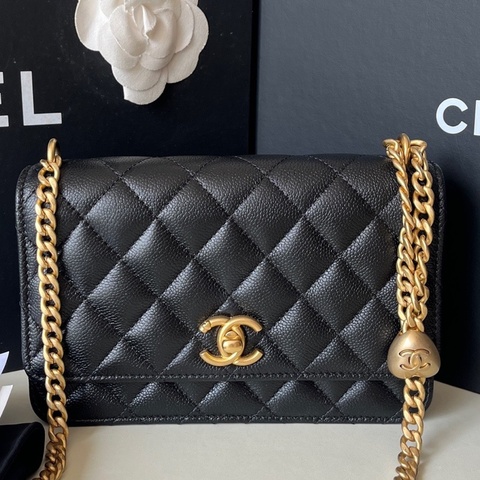 Chanel/香奈兒 愛心金球荔枝牛woc 24芯片
