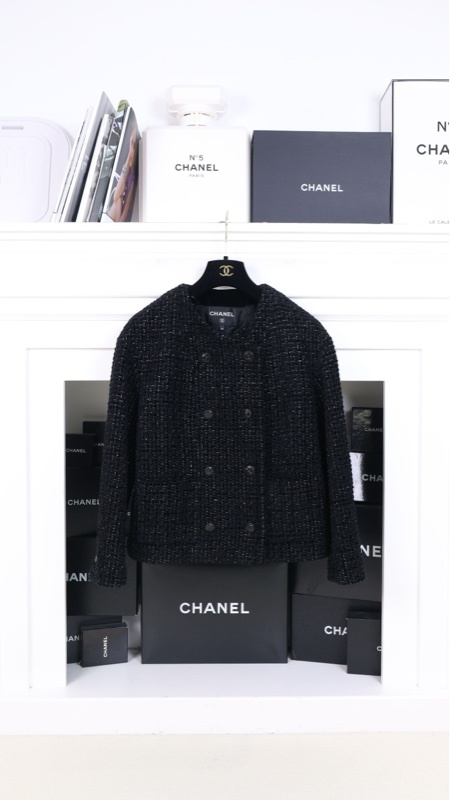 Chanel 22B秋冬预告系列金高银同款黑色丝绒细闪双排扣两口袋外套