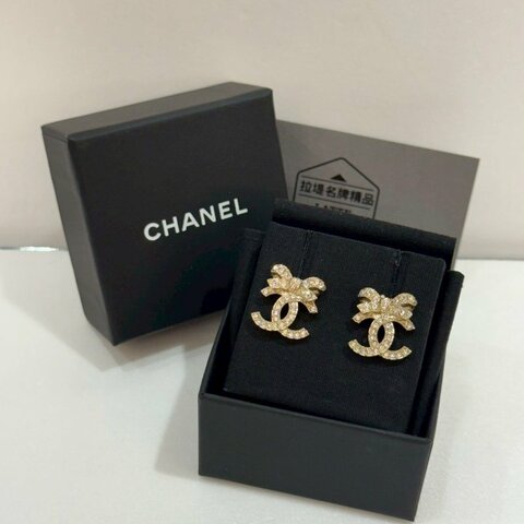 CHANEL 蝴蝶結水鑽 耳環 9成新