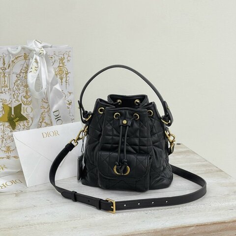 DIOR CARO 騰格紋水桶包
