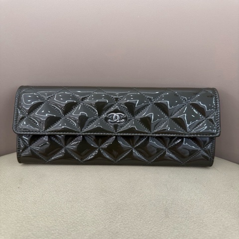 Chanel 香奈兒 墨綠色漆皮錢包 21開