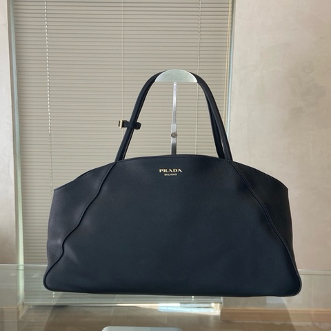 Prada 普拉達 大號皮革托特包 24年 尺寸：40