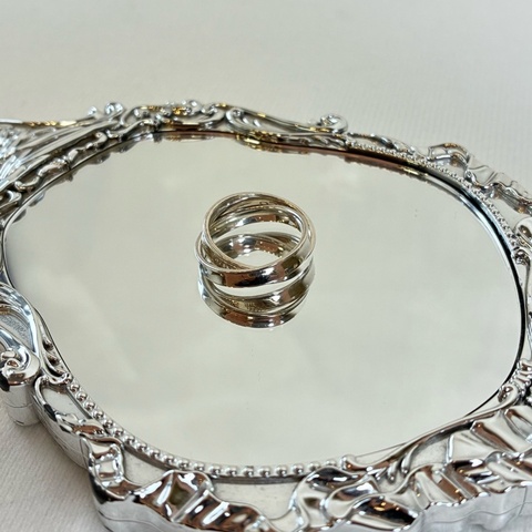 Tiffany & Co/蒂芙尼  銀色戒指，經典圓環設計 97新 戒圈13