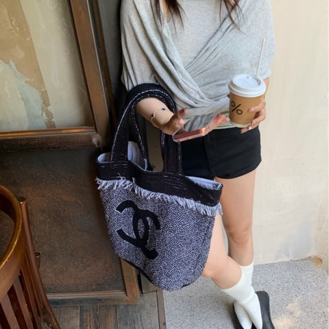 【震撼撿漏👍🏻全網最低價💫】Chanel/香奈儿  經典小香風毛呢Tote