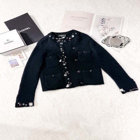 CHANEL 黑色花邊鈕扣外套