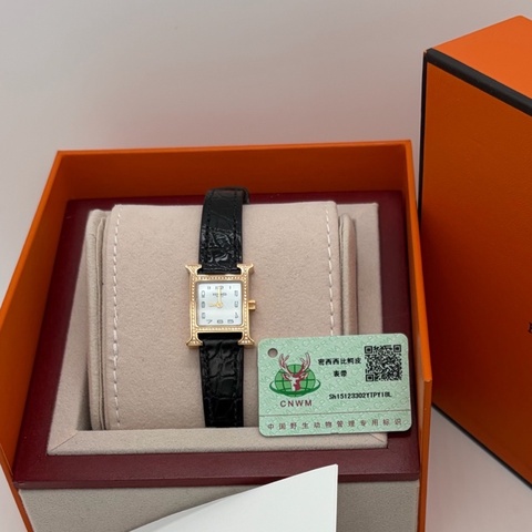 Hermès 愛馬仕H系列 表扣，表殼18k金鑲鑽，石英機芯 附件 證書盒