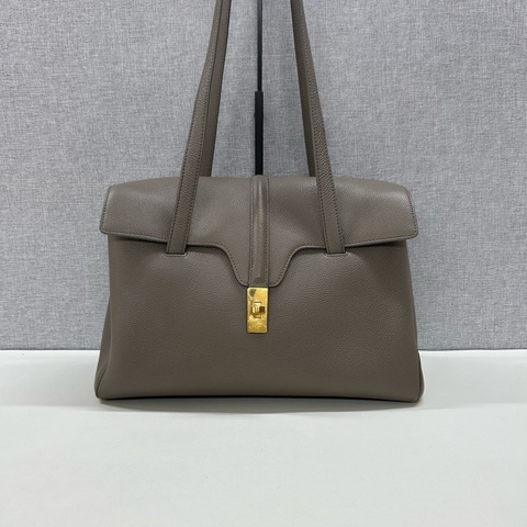 Celine賽琳經典郵差包soft16大象灰牛皮 單肩包 尺寸：33*15*23cm