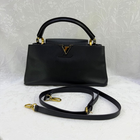 Louis Vuitton Capucines BB 手袋