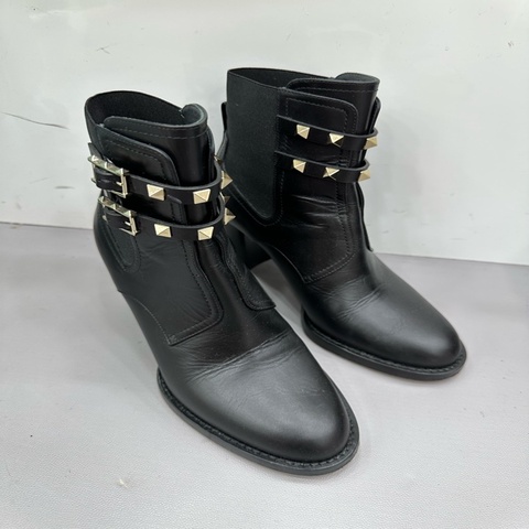Valentino/華倫天奴 ROCKSTUD粗跟短靴 36.5碼
