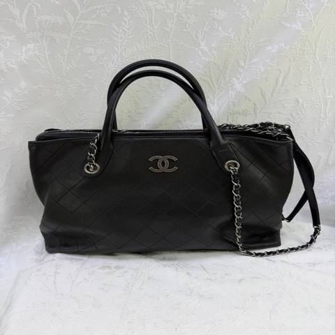 這款 CHANEL Urban Shopping Tote  bag