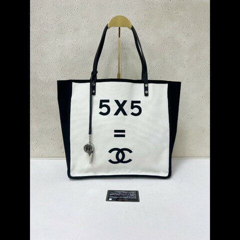 Chanel tote 黑白帆布