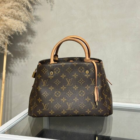 LOUIS VUITTON Montaigne BB
