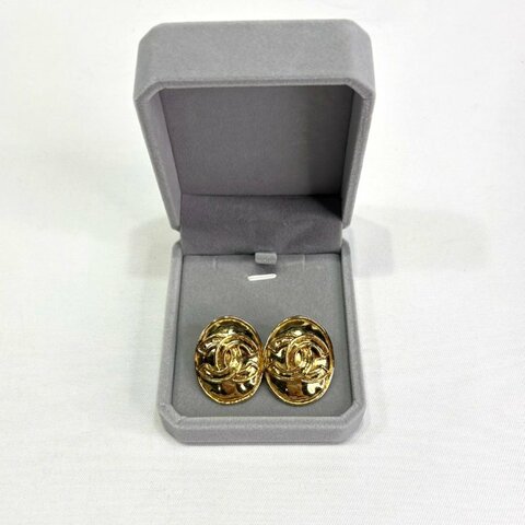 CHANEL Vintage雙C橢圓金色耳夾