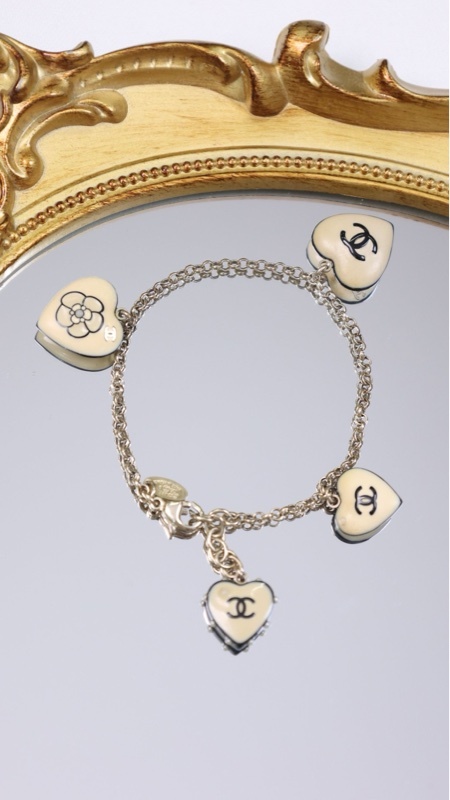 Chanel 06年白色爱心山茶花Jennie同款手链