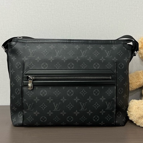 Louis Vuitton 路易威登 黑花大號奧德賽郵差包 底長35