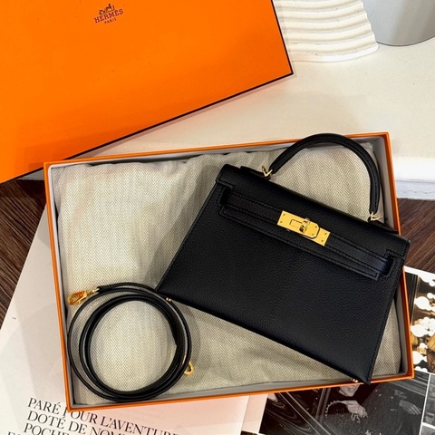 HERMES A刻 山羊皮 黑金KELLY MINI包 II代