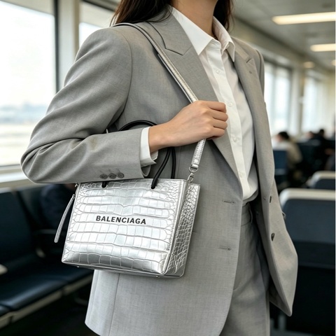 Balenciaga 巴黎世家 銀色鰐魚壓紋托特包 銀色 鰐魚紋