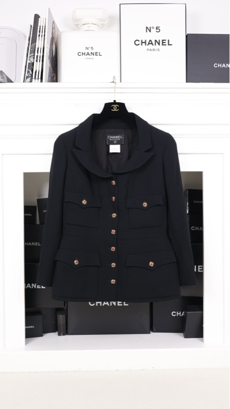 Chanel 96年黑色羊毛琉璃扣四口袋上衣外套