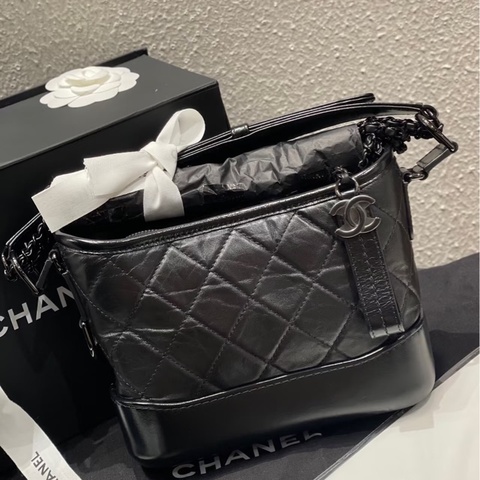 Chanel • Gabrielle 經典So Black流浪包小號 全黑 🈶保卡