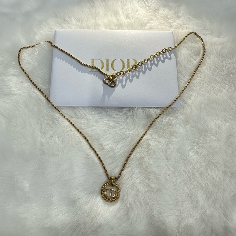 DIOR/迪奧 中古扭紋圓環CD項鍊 尺碼：大約長48釐米