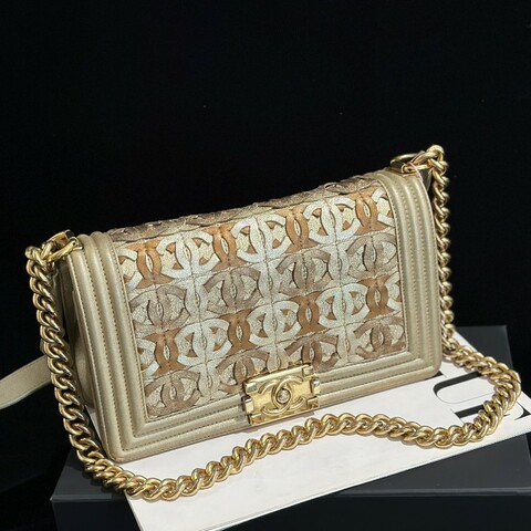 Chanel leboy 香檳金杜拜限定 宮廷秀款 25cm
