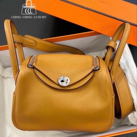 🌈Hermes🧡Mini Lindy一代🧡芝麻色內拼檸檬黃銀扣🌈全新閑置🌟Swift皮🌟貼膜在🌟有盒🧡minilindy🌟lindy🌟愛馬仕🌟