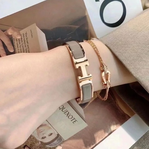 全新Hermes Clic H奶茶金琺瑯手環