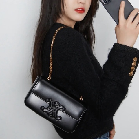 ✨Celine 新款 黑金凱旋門法棍包 99新🖤
