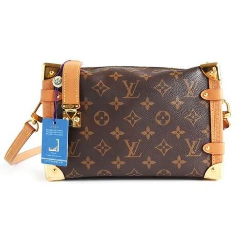 Louis Vuitton 中號老花秀款谷愛凌軟盒子Side Trunk單肩包