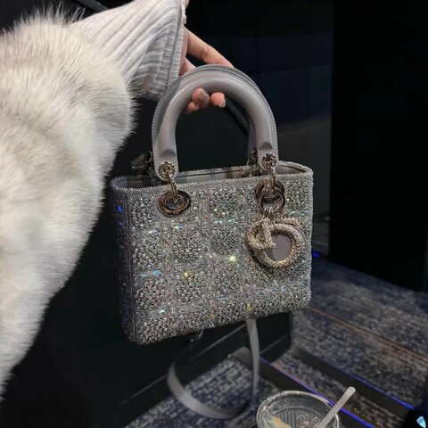 Dior 限量灰色滿鑽寶石釘珠黛妃包 21*16.5*7cm  98新配件塵袋