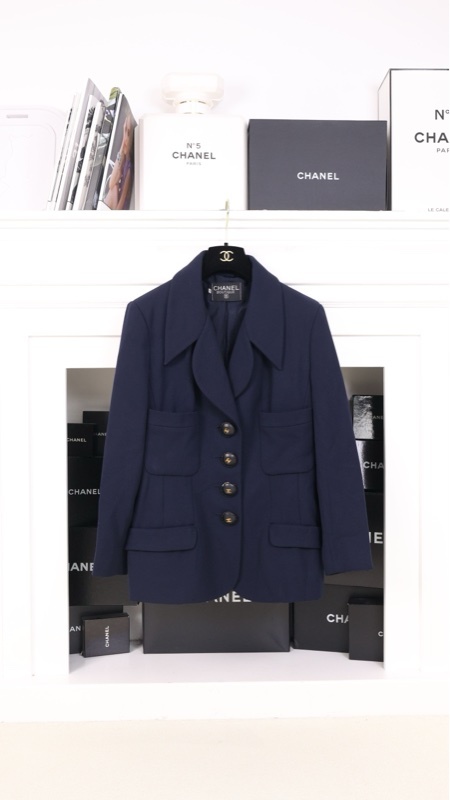 Chanel 92年黑金皮扣四口袋西装外套上衣