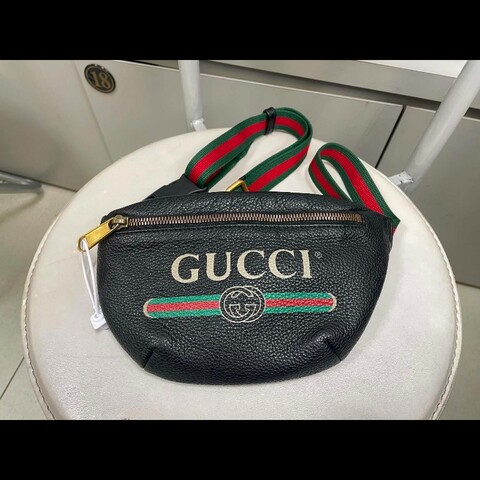 GUCCI Print Belt Bag Small Size Vintage Logo Black in Leather 古馳 經典復古標誌圖印牛皮肩胸包/腰包(黑色)