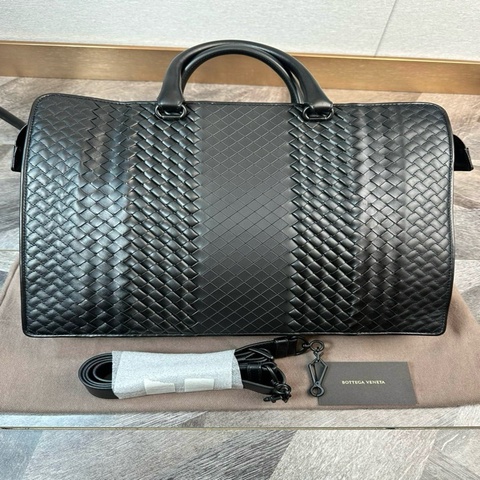 Bottega Veneta 葆蝶家 男士公文包 手提單肩斜挎包  雙層款  內外都有隔層 男款 黑色 38*8*29cm 附件：塵袋 肩帶。