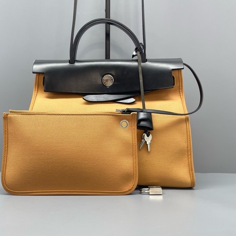 Hermes愛馬仕Herbag 31杏色