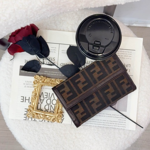 【赫蒂國際精品】 Fendi 芬迪Zucca 老花三折長夾 vintage