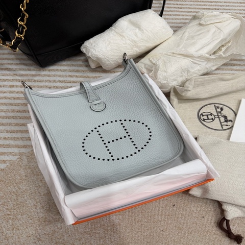 Hermes Evelyne 聖杯藍 stamp B Mini 愛馬仕