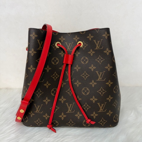 LV M44021 NEONOE 老花紅皮革水桶包 水桶包 肩背包 斜背包 香檳包
