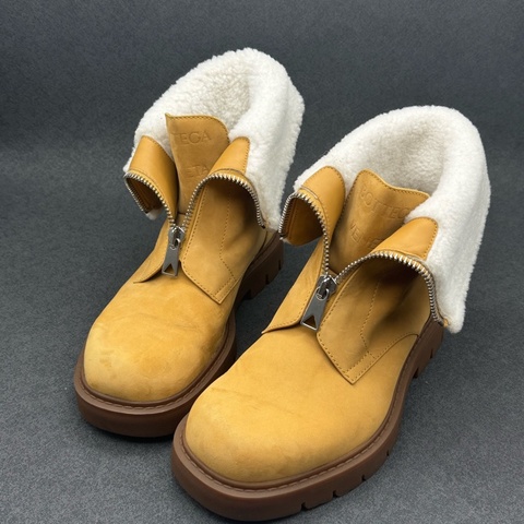 Bottega veneta Bv 女款短靴 加絨 馬丁靴 工裝靴 雪地靴 沙漠靴38碼