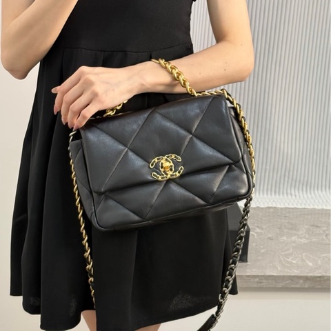 CHANEL 19系列30公分 黑色