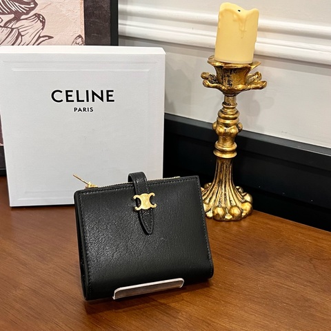 全新品 CELINE  黑金TRIOMPHE PONTET短夾