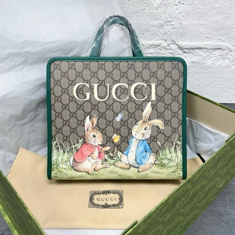 99新 Gucci古馳 彼得兔聯名托特包  綠色邊框 兔子插畫 童趣十足 手提設計 容量大 日常通勤可用
