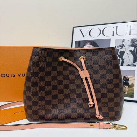 Louis Vuitton 路易威登 👑 粉色格子水桶包💕 編碼加芯片 99新✨