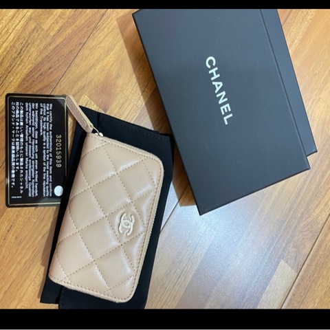 CHANEL-小羊皮零錢卡包（奶茶色）