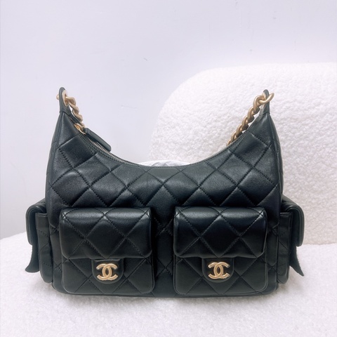 全新 Chanel 25b 黑色嬉皮肩背包 hobo