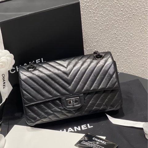 Chanel • 經典2.55 山形紋So Black牛皮小號 🈶購證
